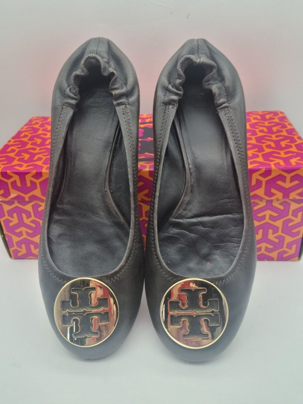 Tory Burch Reva Mestico Ballet Flats Shoes 8M Brown Leather Gold Logo Medallion